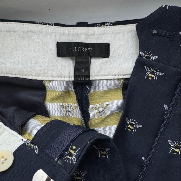 J Crew  embroidered bee shorts size 4 - Picture 5 of 5
